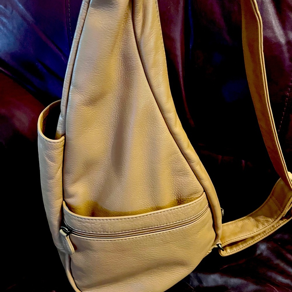 Ameribag tan leather Healthy Back Bag